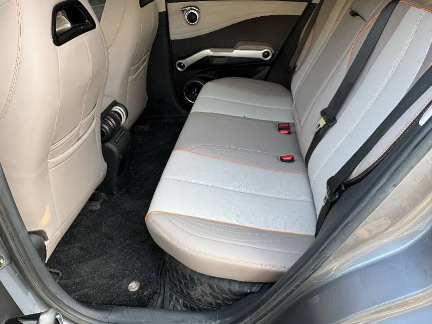 BYD PLUS 430KM