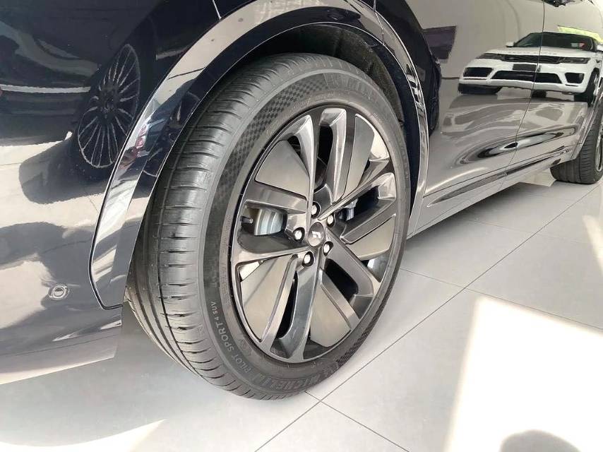Li Auto L (Liter) 7 Max