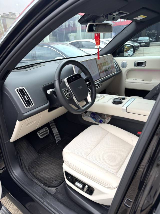 Li Auto L (Liter) 7 Ultra