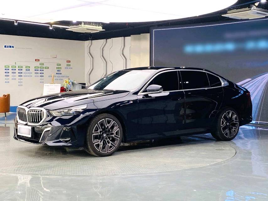 BMW 5 530Li Advanced M