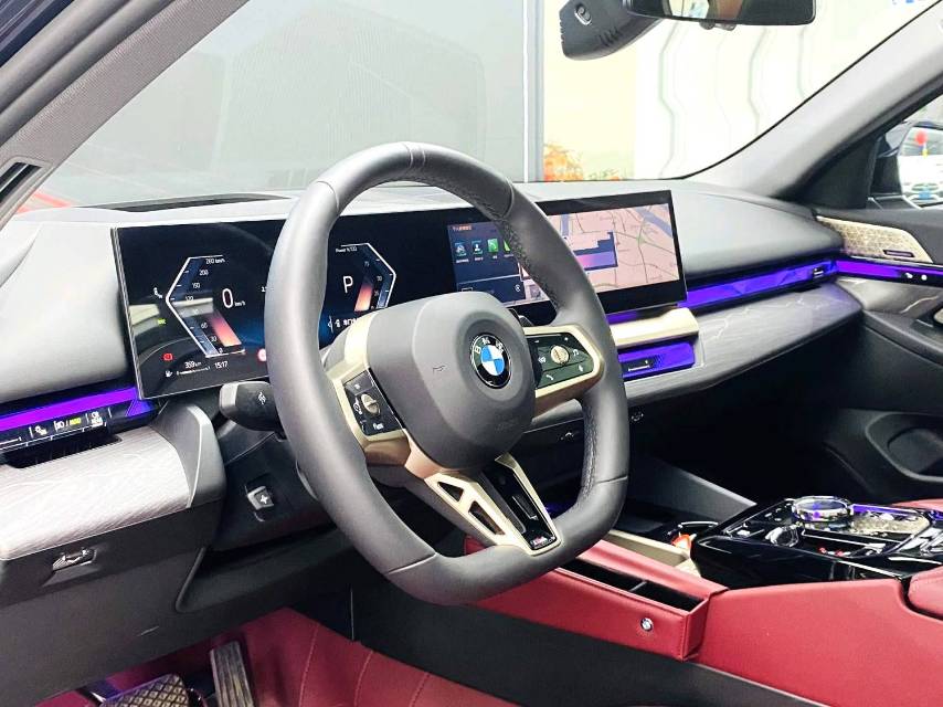 BMW 5 系 Model Year 530Li Advanced M 运动套装