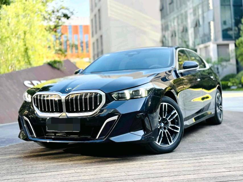 BMW 5 530Li Advanced M