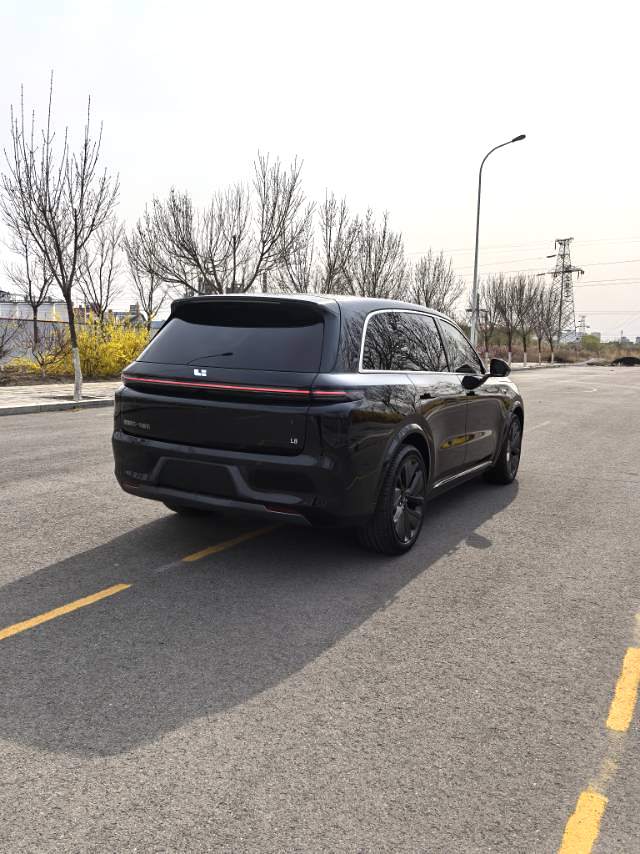 Li Auto L (Liter) 8 Max
