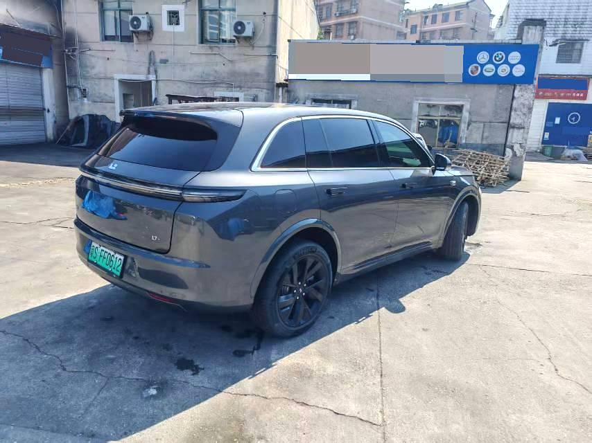Li Auto L (Liter) 7 Pro