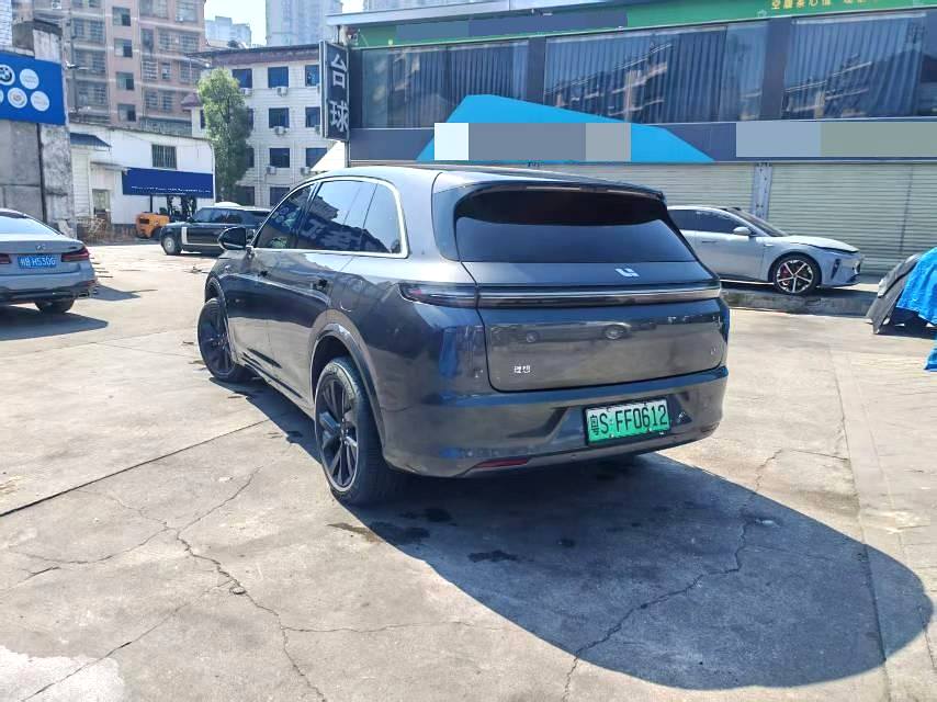 Li Auto L (Liter) 7 Pro