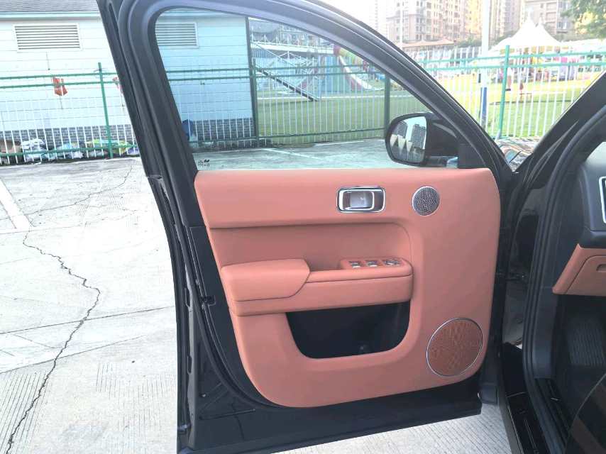 Li Auto L (Liter) 7 Ultra