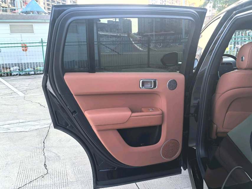 Li Auto L (Liter) 7 Ultra