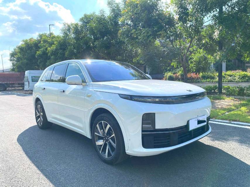 Li Auto L (Liter) 7 Pro