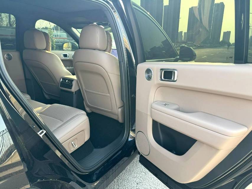 Li Auto L (Liter) 6 Max