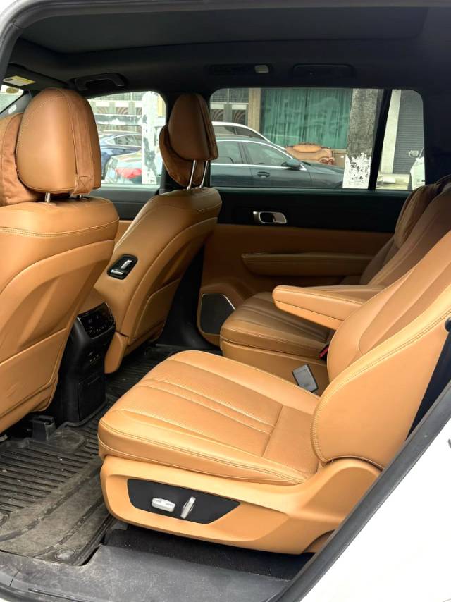 Li Auto ONE 6