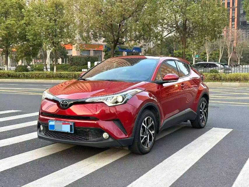 Toyota C HR 2.0L Luxury VI
