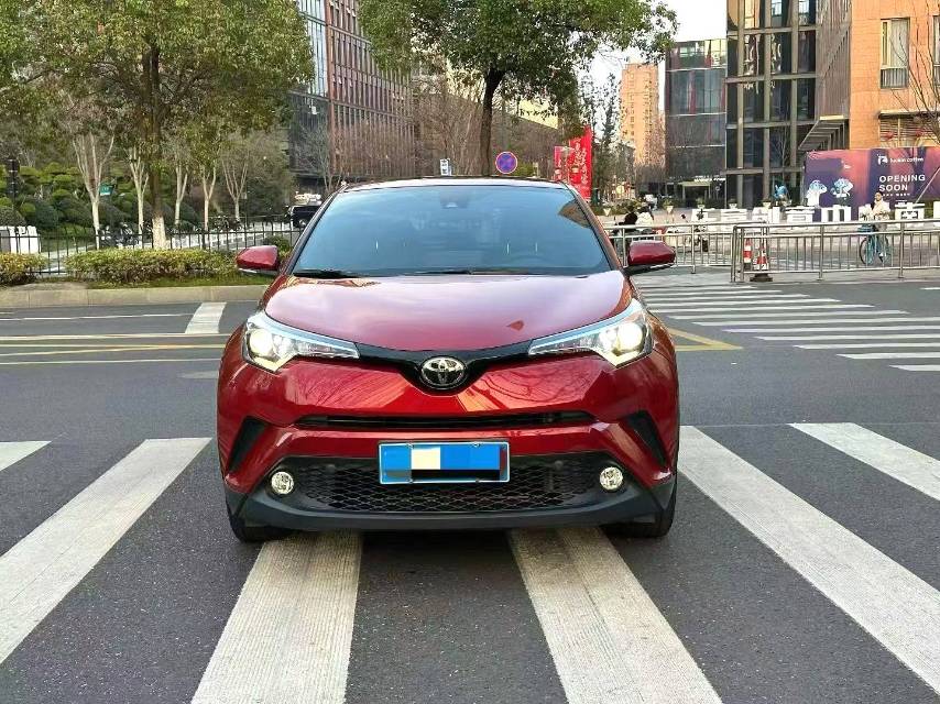 Toyota C HR 2.0L Luxury VI