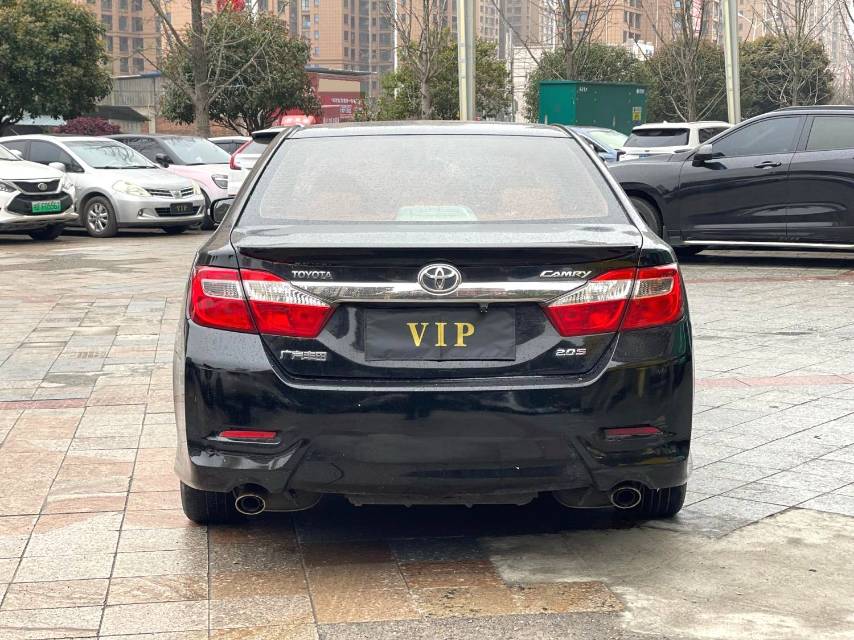 Toyota Camry 2.0S