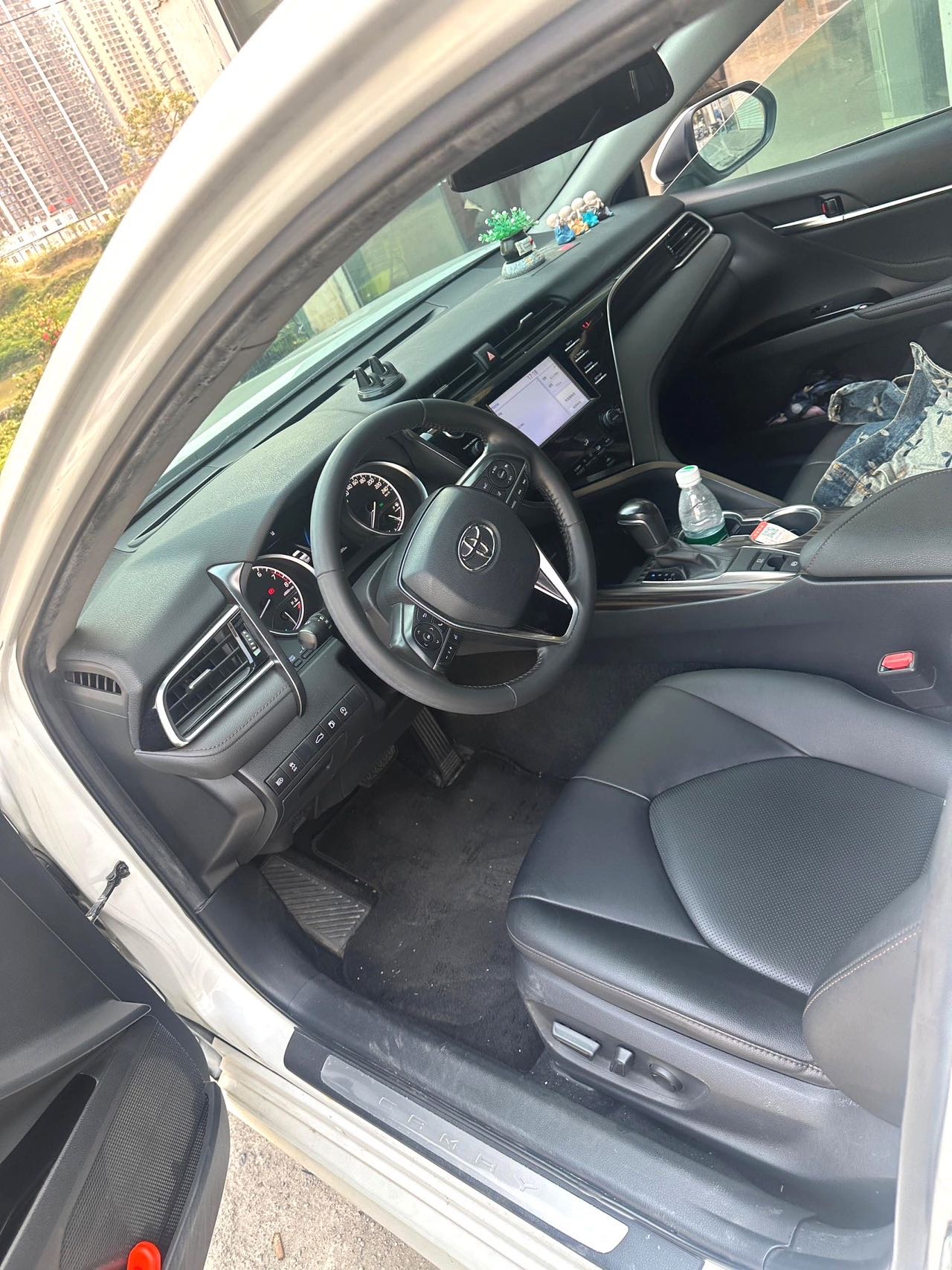 Toyota Camry 2.0G Luxury