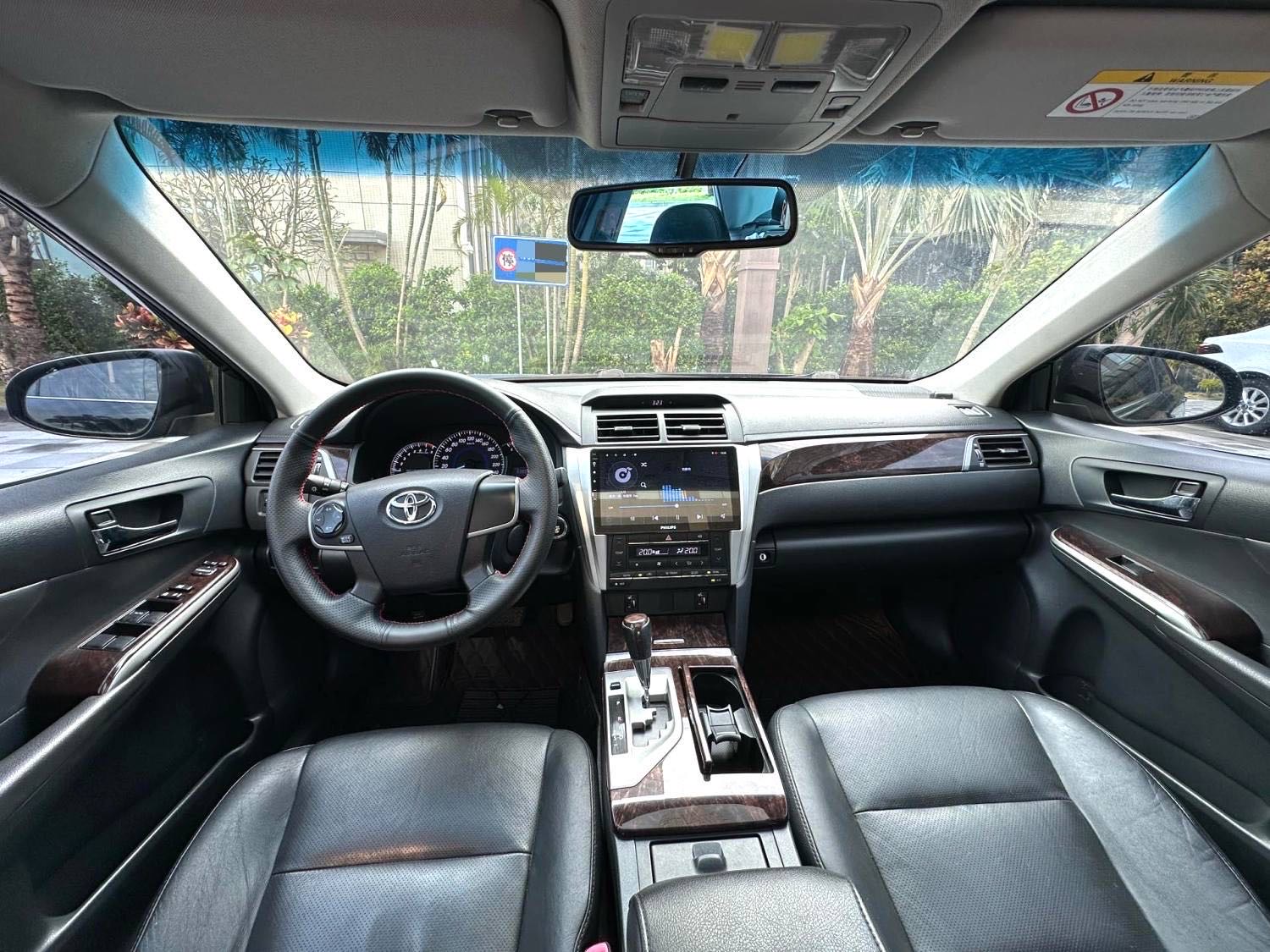 Toyota Camry 2.0G Lead