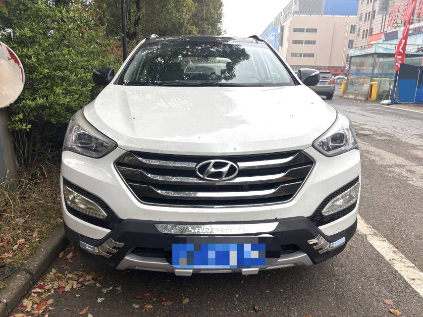胜达 Model Year 2.0T 自动四驱智能型 7 Seats