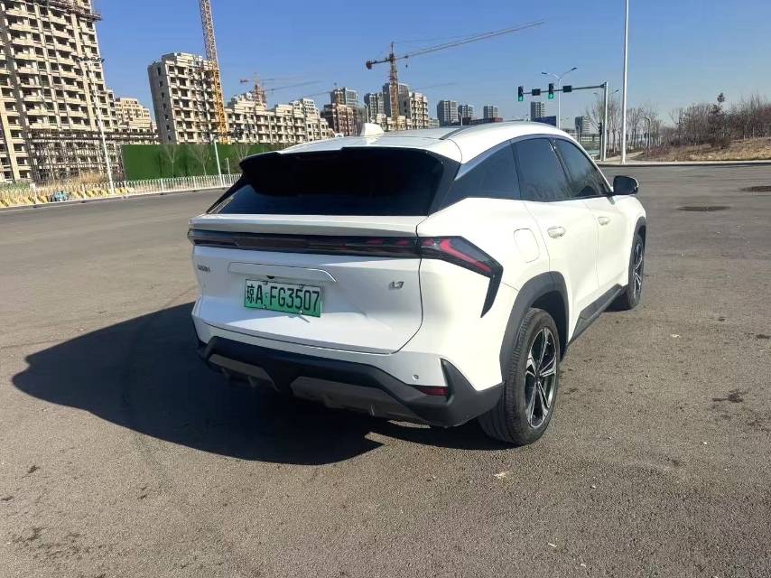 Geely Galaxy L (литр) 7 1.5T 115 км PLUS