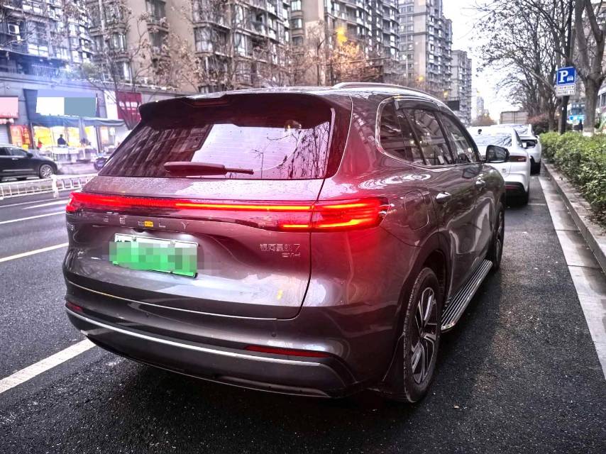 Geely Galaxy 7, версия Explore с запасом хода 120 км