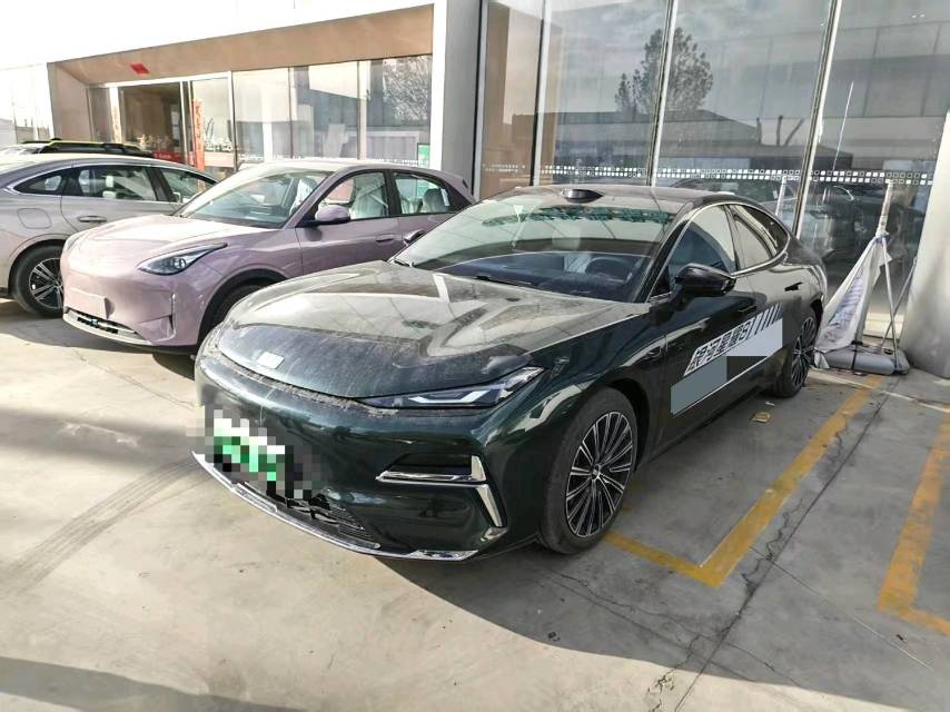 Geely Galaxy 8 130km EM P