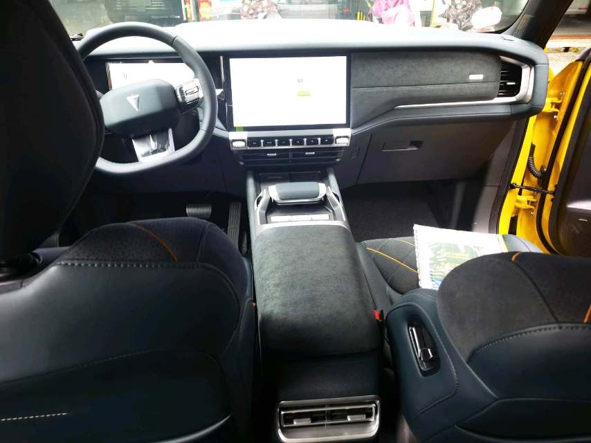 Deepal G 318 с полным приводом