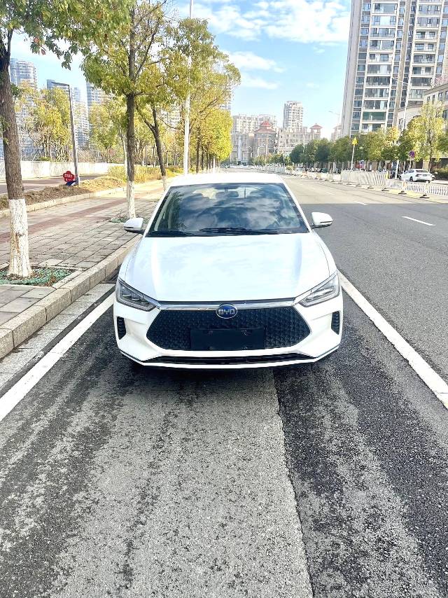 BYD e 2 400