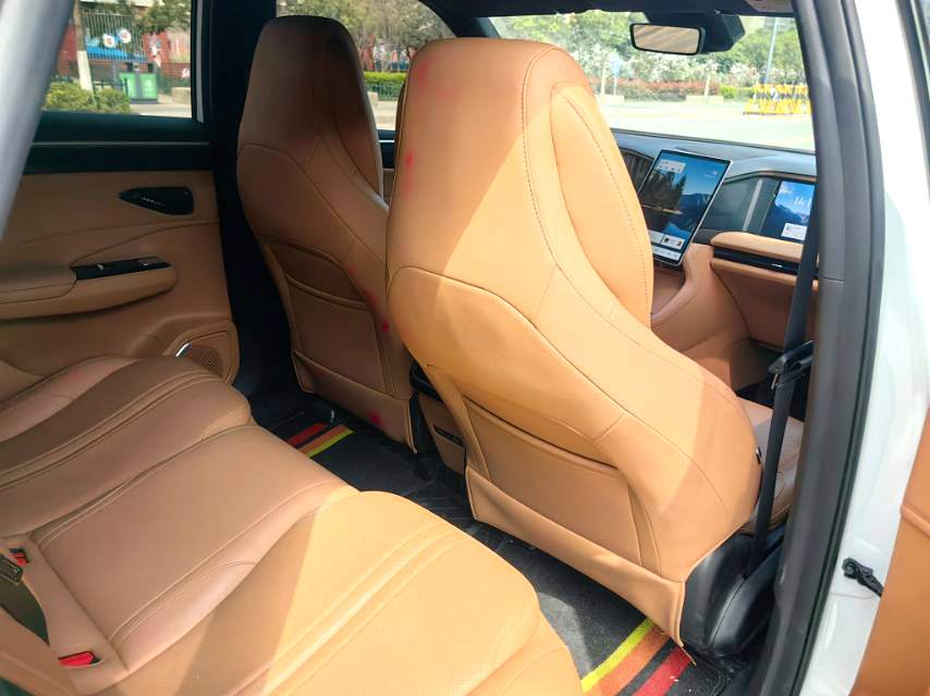 Geely Galaxy L (литр) 7 EM i 115 км, версия Explore