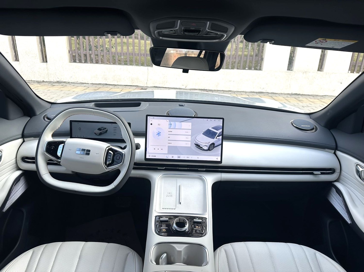 银河 L (Liter) 7 Model Year EM i 115km 探索 Version