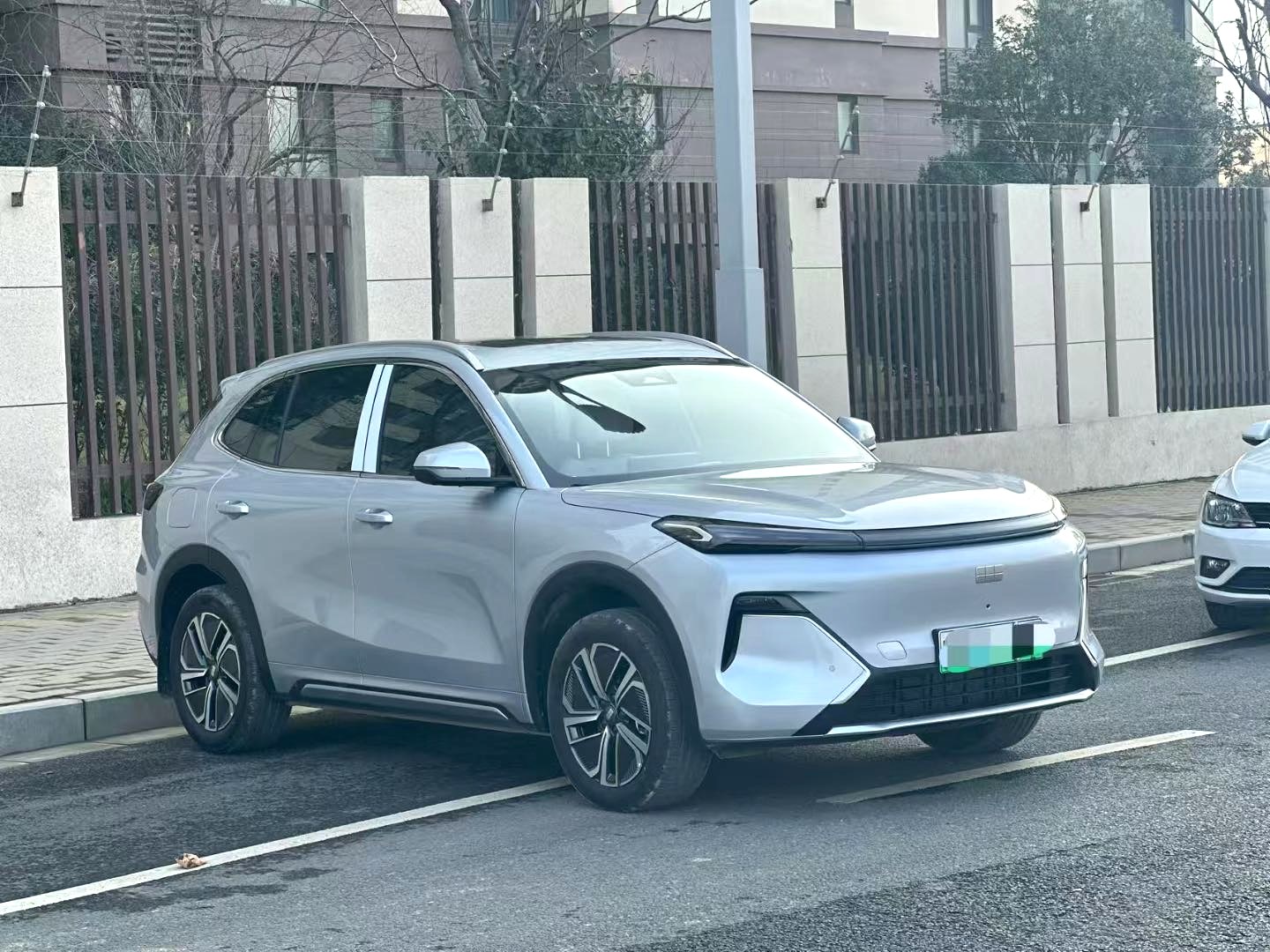 银河 L (Liter) 7 Model Year EM i 115km 探索 Version