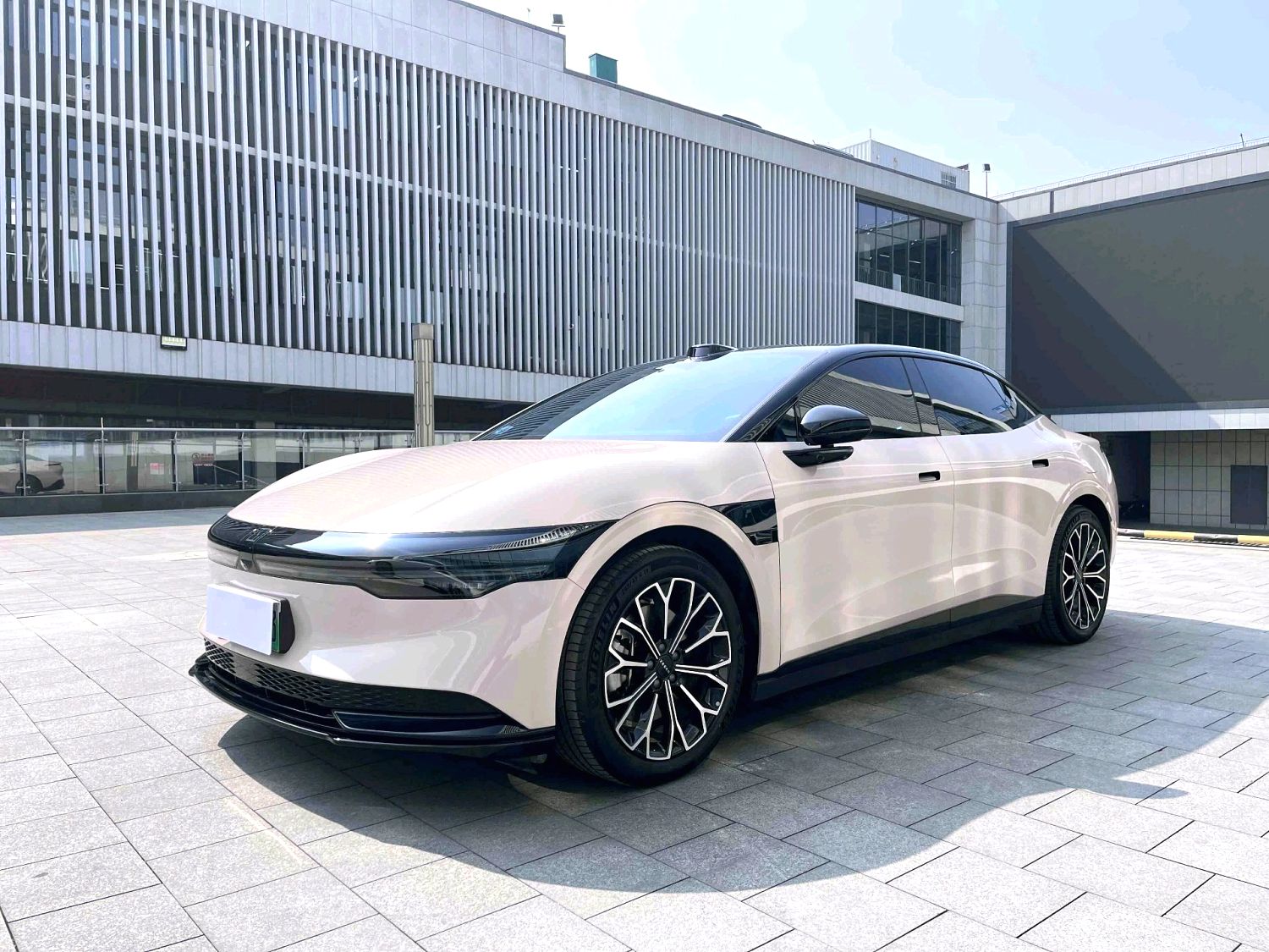 Zeekr 7X 75 кВт·ч
