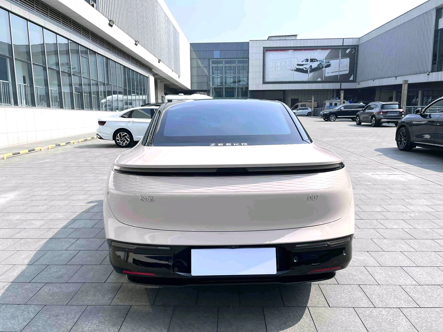 Zeekr 7X 75 кВт·ч