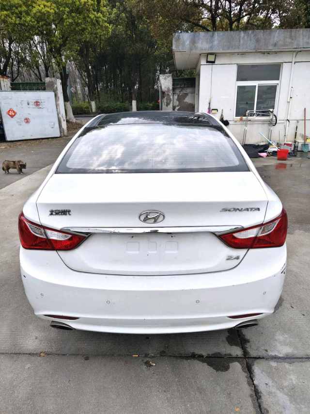 Hyundai 2,4 л, автоматическая коробка передач, версия Luxury IV