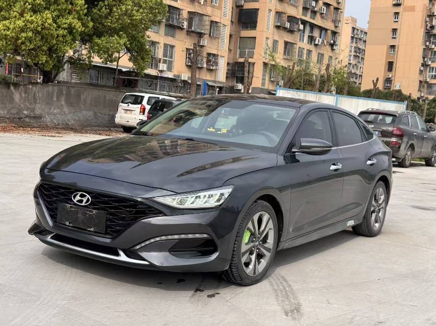 Hyundai 280TGDi V