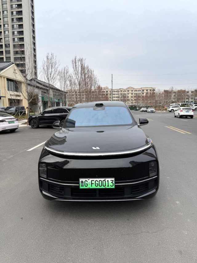 Li Auto L (Liter) 8 Air