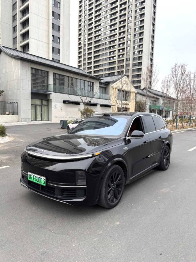 Li Auto L (Liter) 8 Air