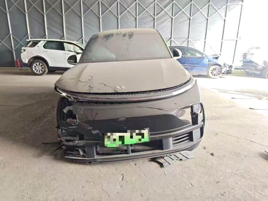 Li Auto L (Liter) 8 Air