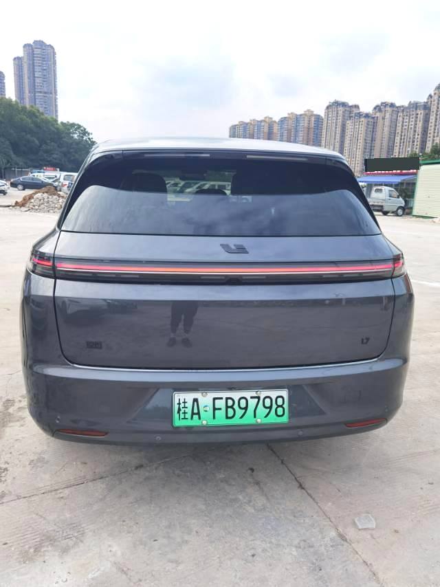 Li Auto L (Liter) 7 Air