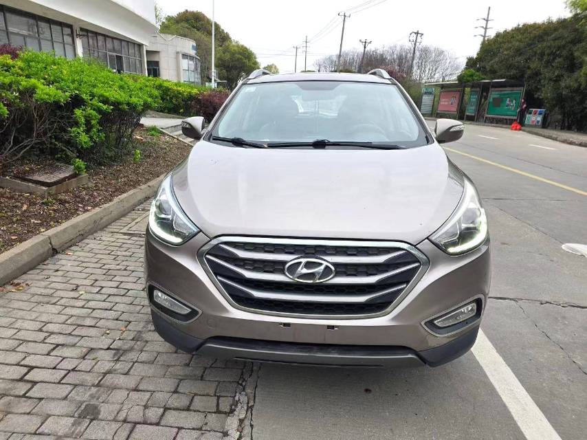 北京现代 ix35 2012款 2.0L 自动两驱智能型 GLS 国V