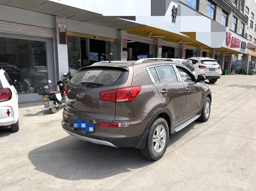 Kia Sportage 2,0 л, АКПП, передний привод, GL