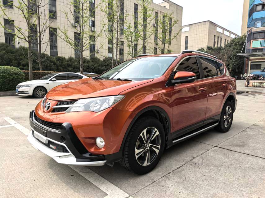 Toyota RAV 4 2.0L CVT 2WD