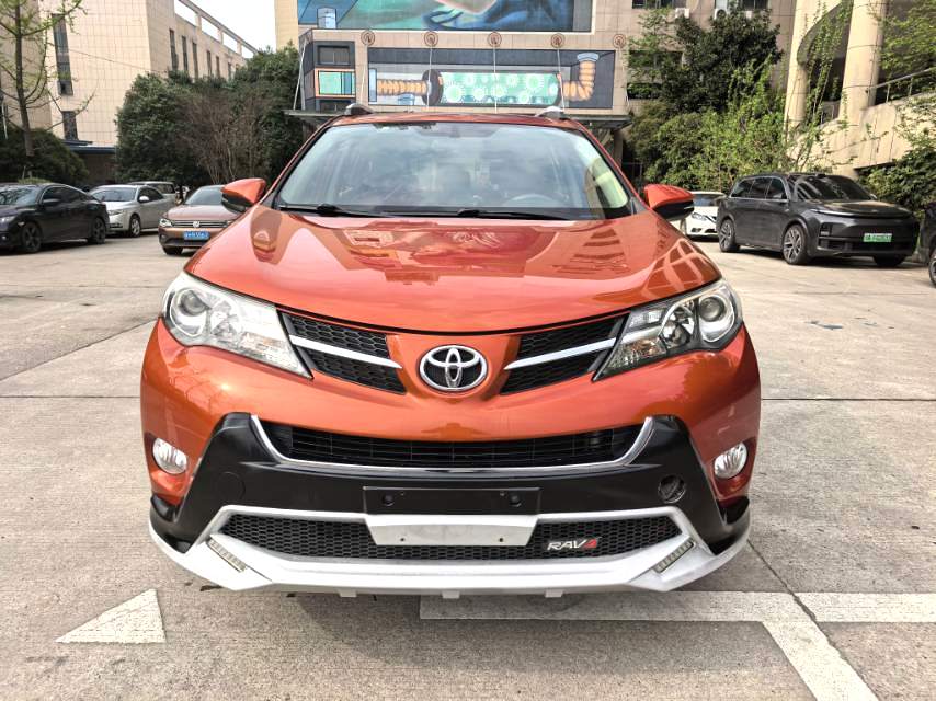Toyota RAV 4 2.0L CVT 2WD