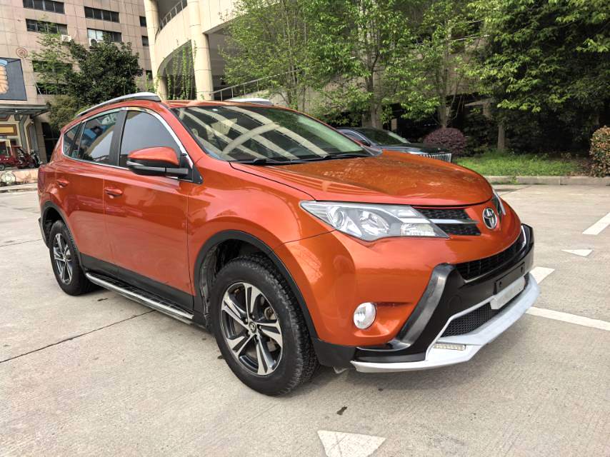 Toyota RAV 4 2.0L CVT 2WD