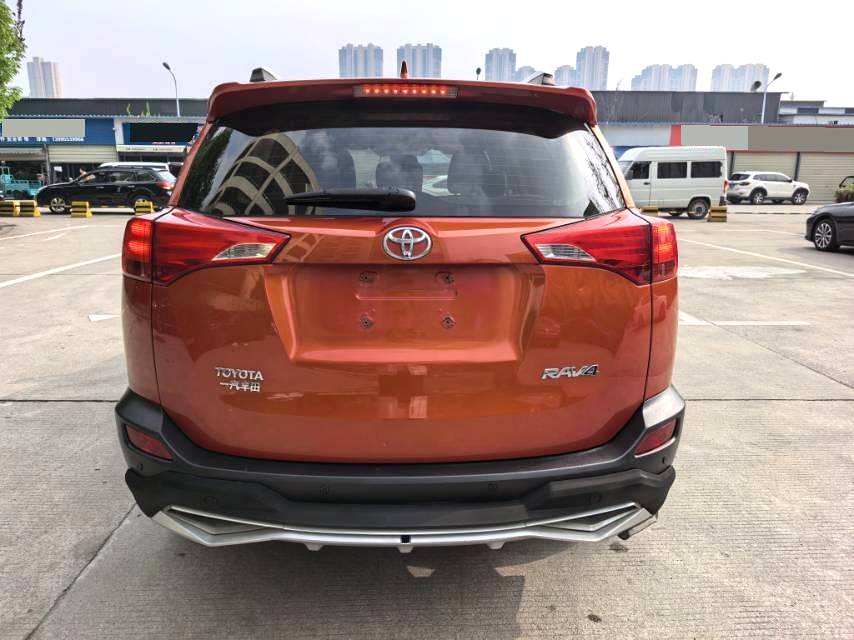 Toyota RAV 4 2.0L CVT 2WD