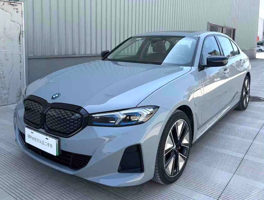 BMW i 3 eDrive 40 L (Liter)