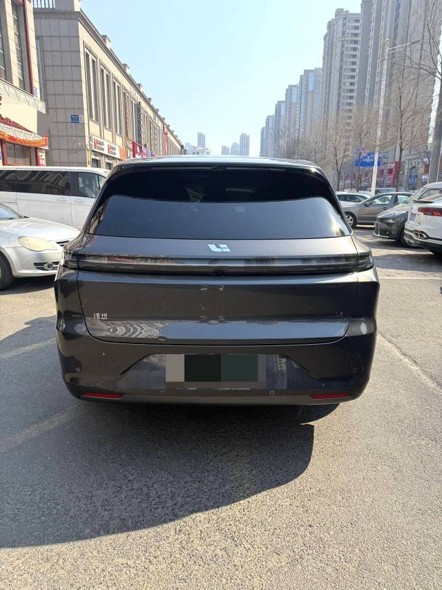 Li Auto L (литр) 6 Pro