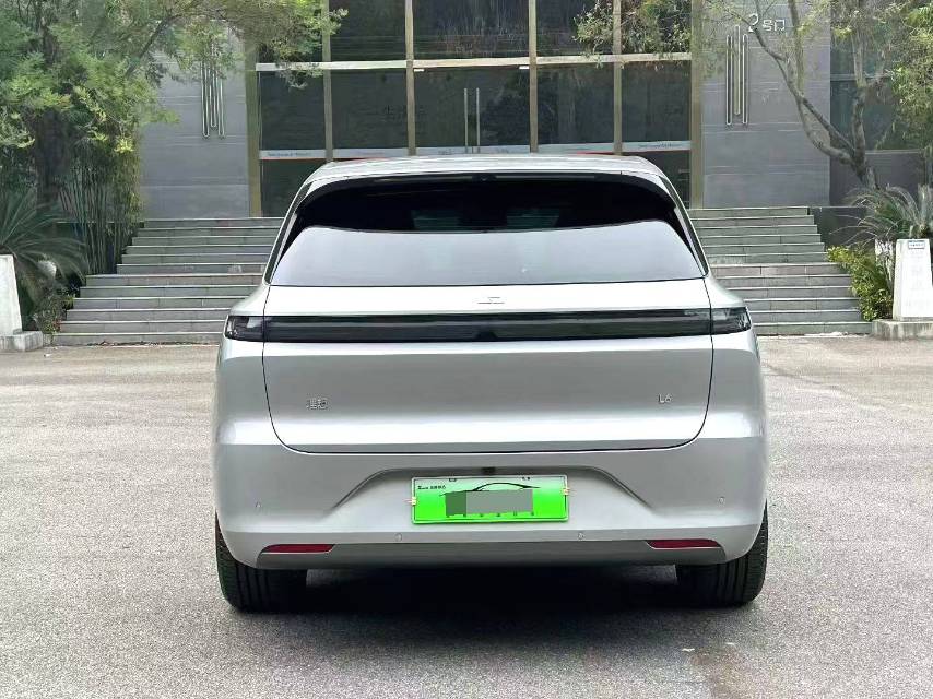 Li Auto L (Liter) 6 Pro