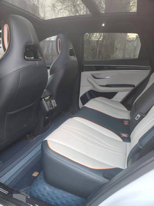 BYD PLUS — электромобиль на альтернативном топливе с запасом хода 520 км, версия Premium