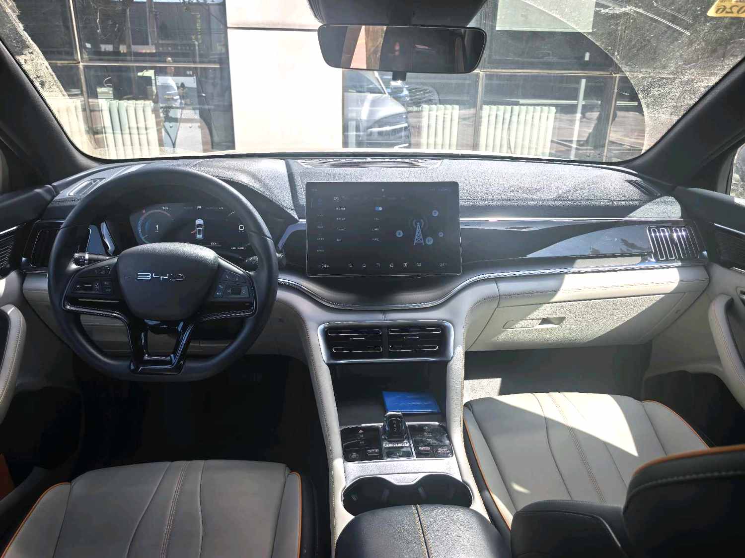 BYD PLUS New Energy Electric Vehicle 520km Luxury