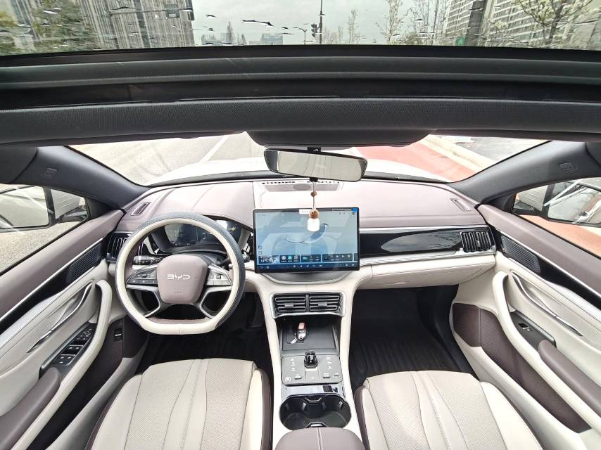 BYD PLUS New Energy Electric Vehicle 520km Premium