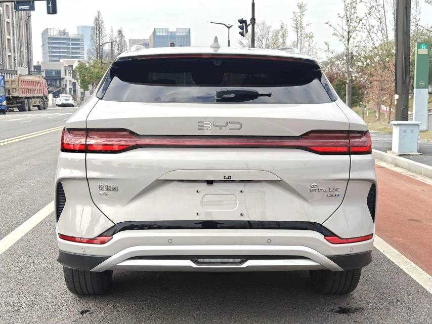 BYD PLUS New Energy Electric Vehicle 520km Premium