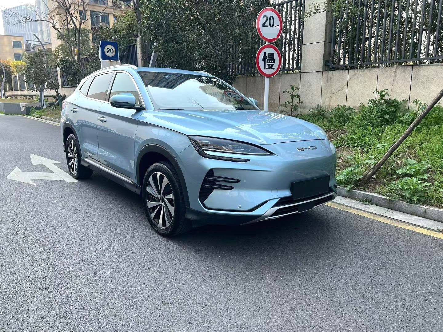 BYD PLUS New Energy Electric Vehicle 520km Luxury
